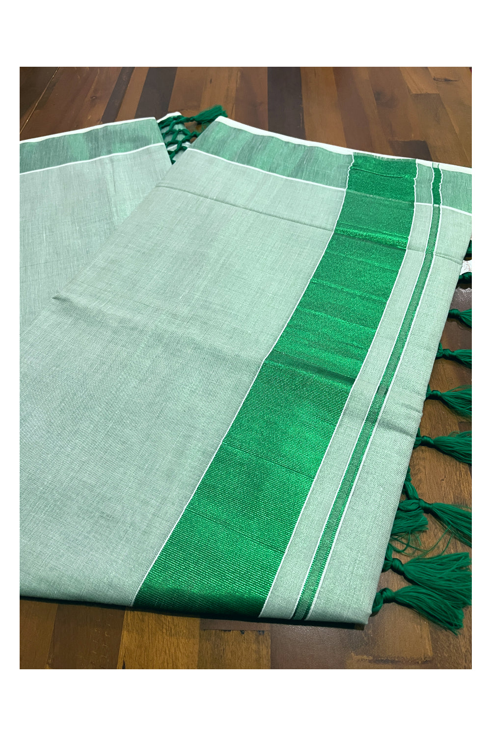 Kerala Tissue Green Kasavu Plain Saree with 3 Inch Border and Tassels Works on Pallu (Onam Saree 2023)