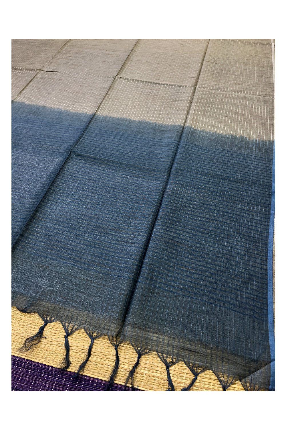 Southloom Cotton Check Design Grey Saree with Blue Pallu