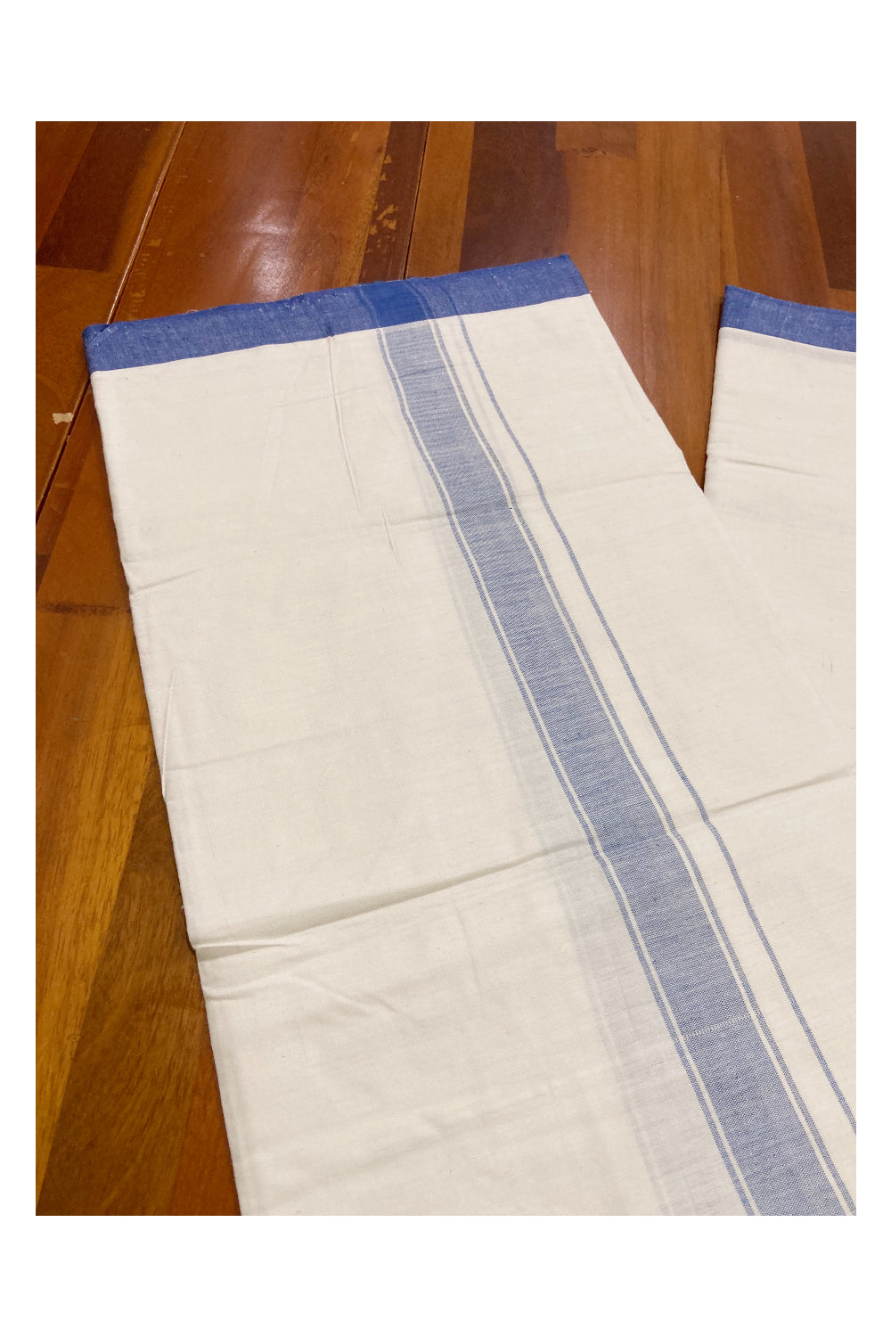 Southloom Premium Handloom Pure White Solid Single Mundu (Lungi) with Blue Border