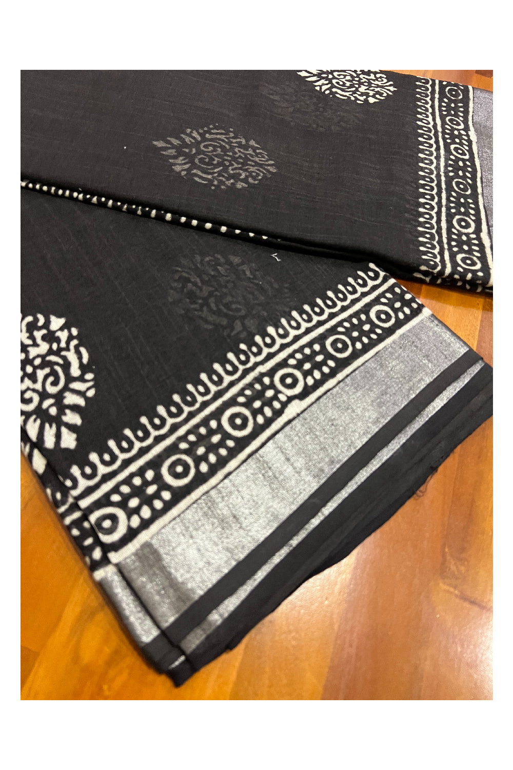 Southloom Linen Black Designer Saree with White Prints and Tassels on Pallu