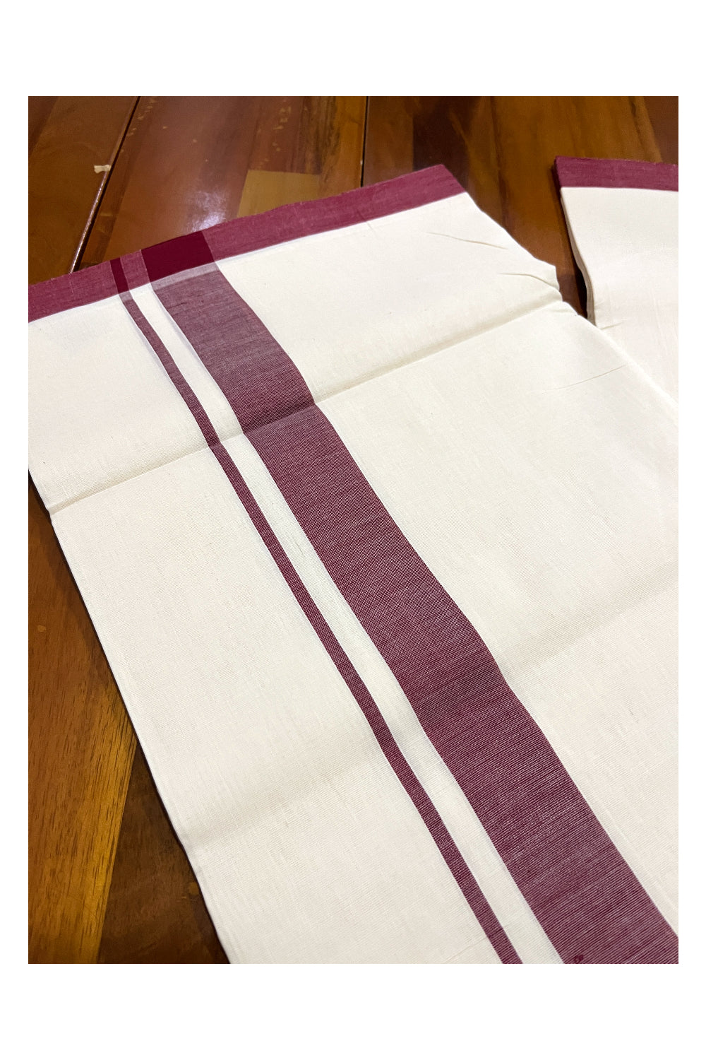 Southloom Premium Unakkupaavu Handloom Mundu with Maroon Border (South Indian Kerala Dhoti)