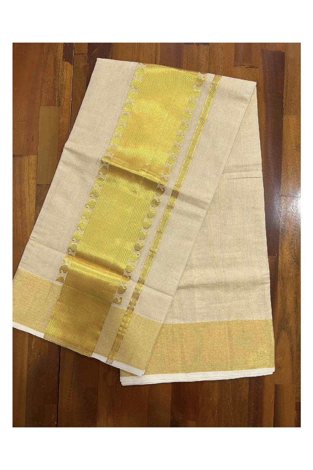 Southloom™ Original Handloom Kasavu Tissue Plain Saree with Handwoven Paisley Design on Pallu