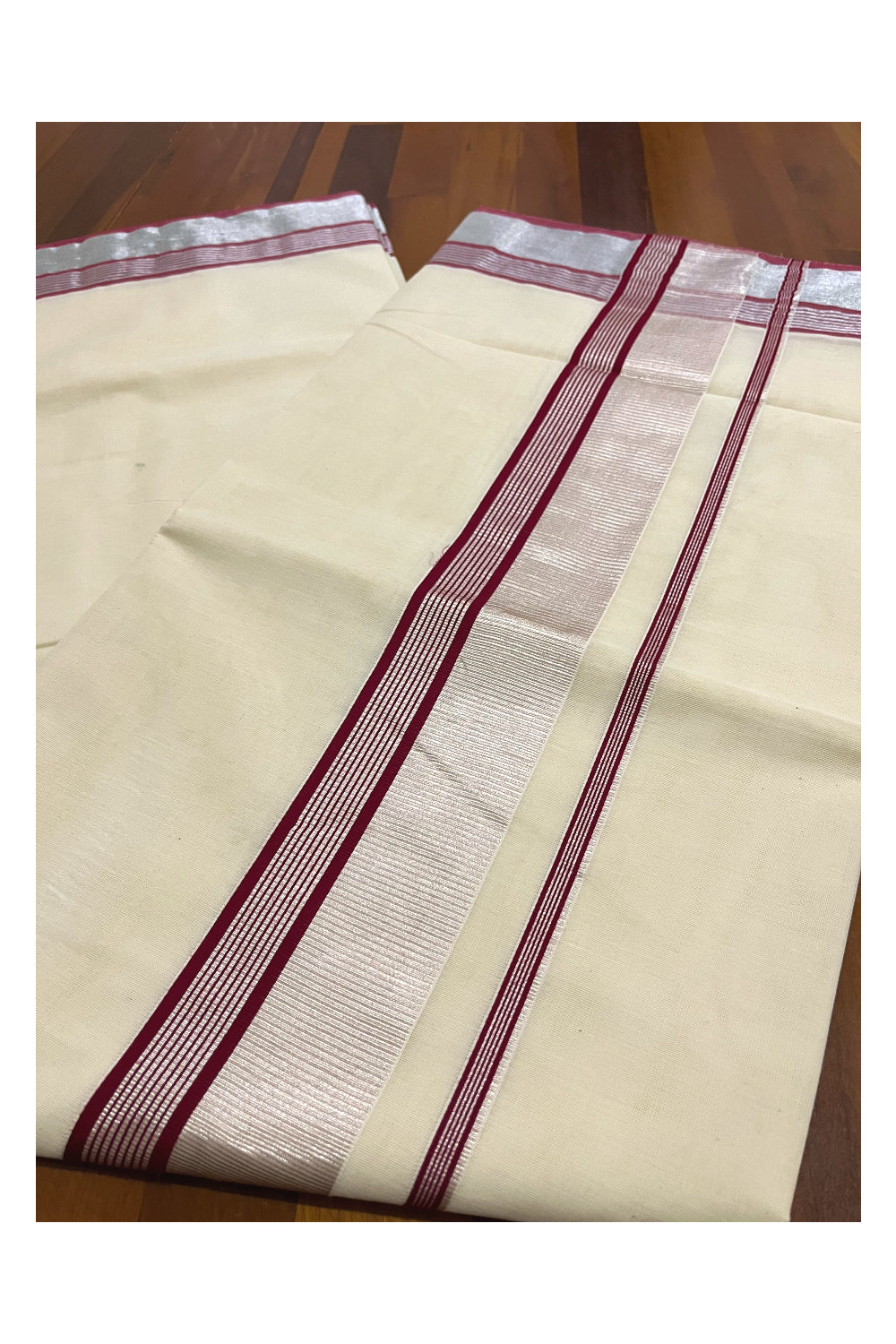 Kerala Pure Cotton Plain Saree with Silver Kasavu and Maroon Line Border