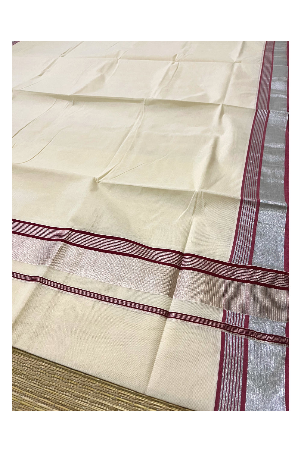 Kerala Pure Cotton Plain Saree with Silver Kasavu and Maroon Line Border