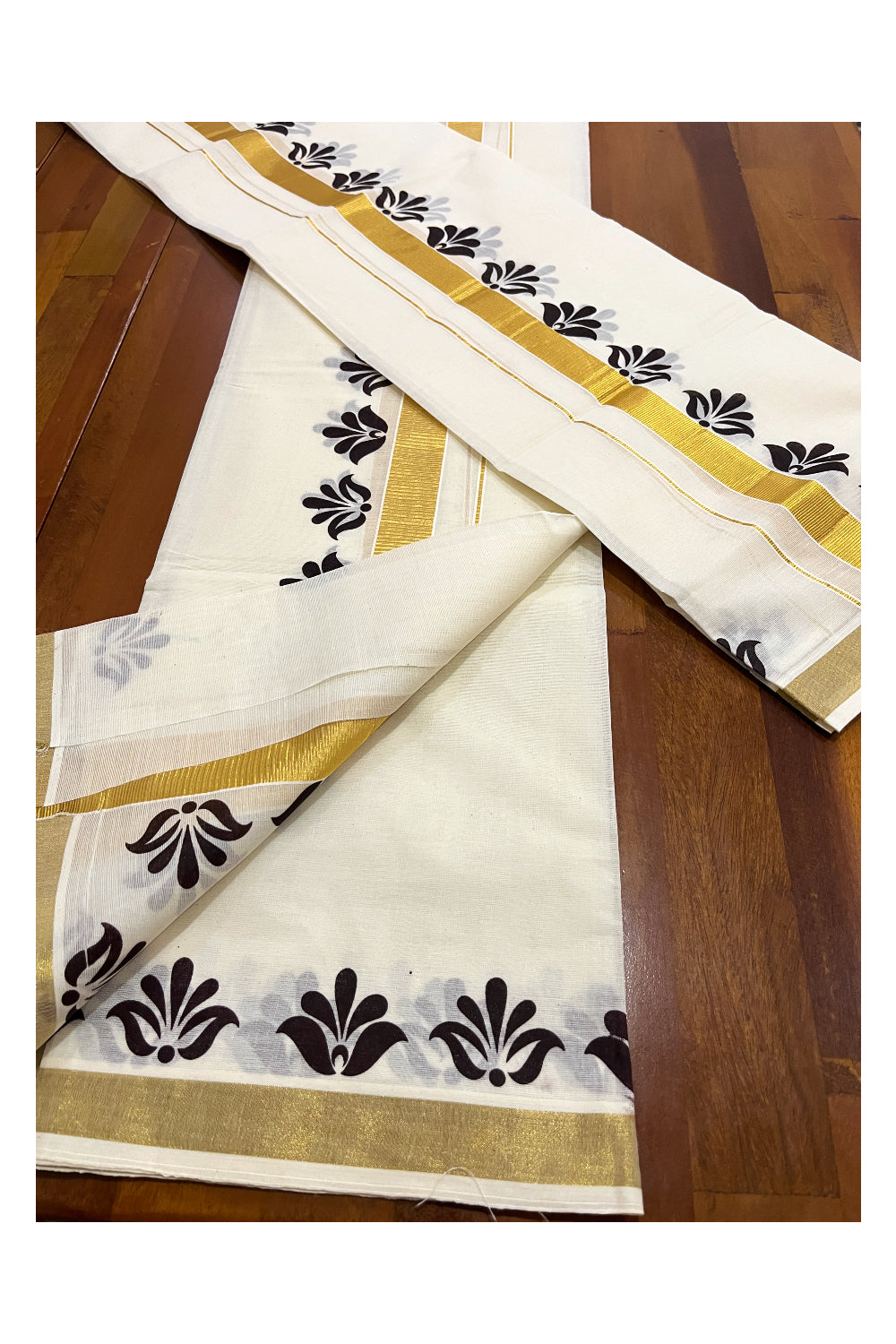 Kerala Cotton Kasavu Mundum Neriyathum Single (Set Mundu) with Brown Block Printed Border 2.80 Mtrs