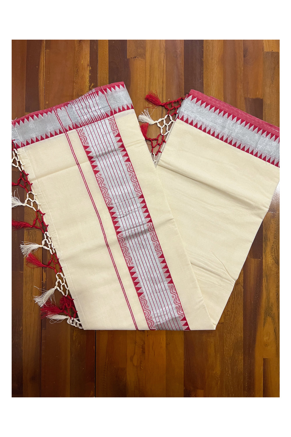 Pure Cotton Kerala Saree with Red Temple Woven Works on SIlver Kasavu Border