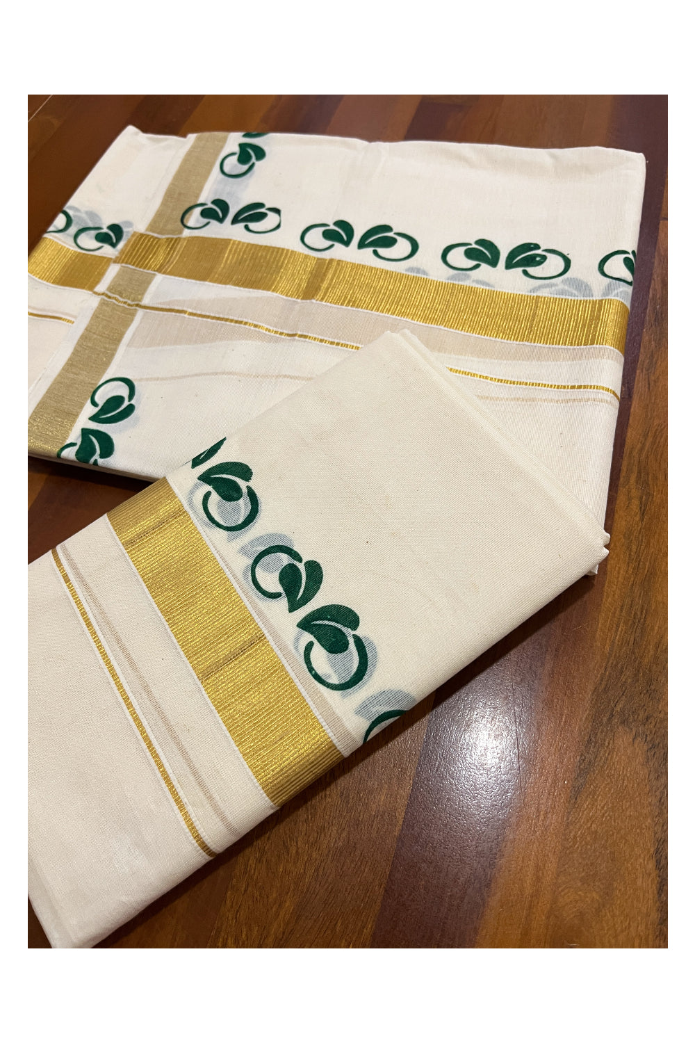 Kerala Cotton Kasavu Mundum Neriyathum Single (Set Mundu) with Green Block Printed Border 2.80 Mtrs