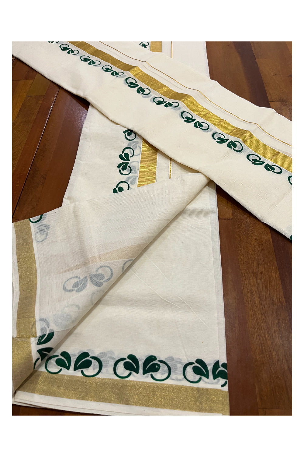 Kerala Cotton Kasavu Mundum Neriyathum Single (Set Mundu) with Green Block Printed Border 2.80 Mtrs