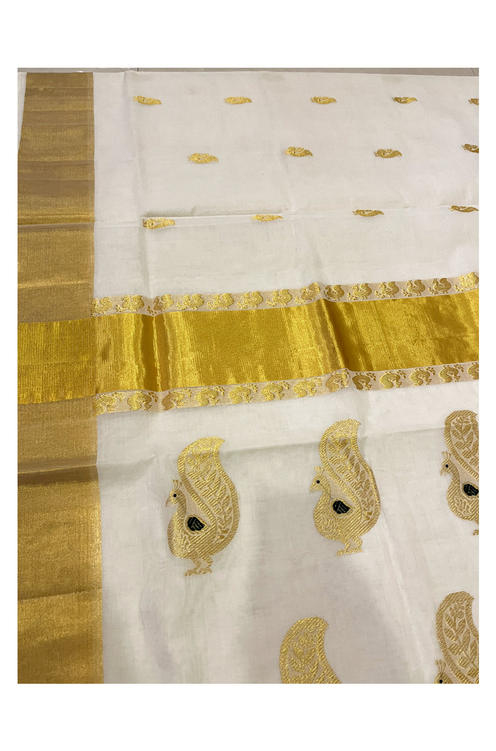 Southloom™ Original Handloom Cotton Kasavu Handwoven Peacock Motifs Saree