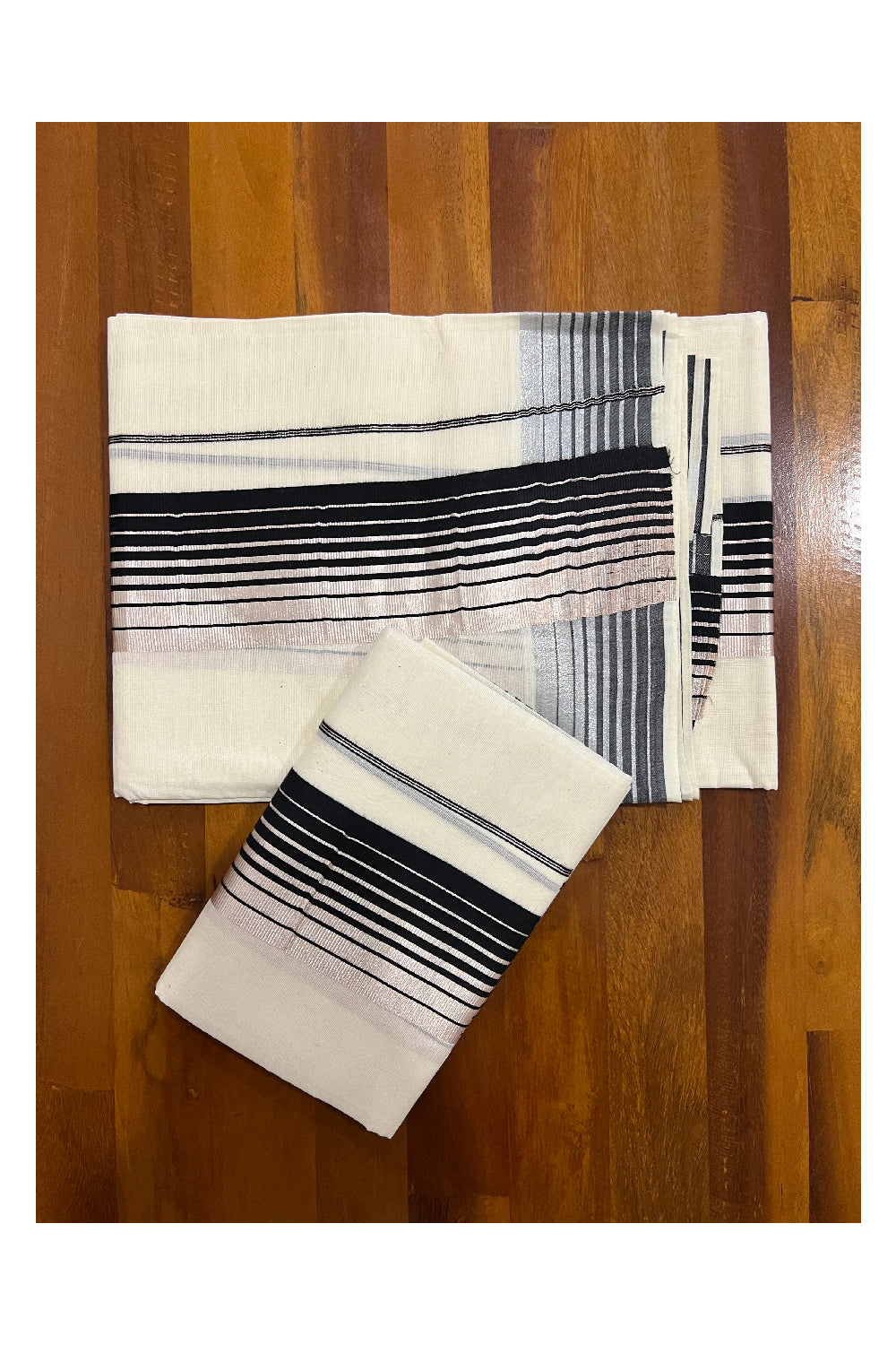 Kerala Cotton Mundum Neriyathum Single (Set Mundu) with Black and Silver Kasavu Border