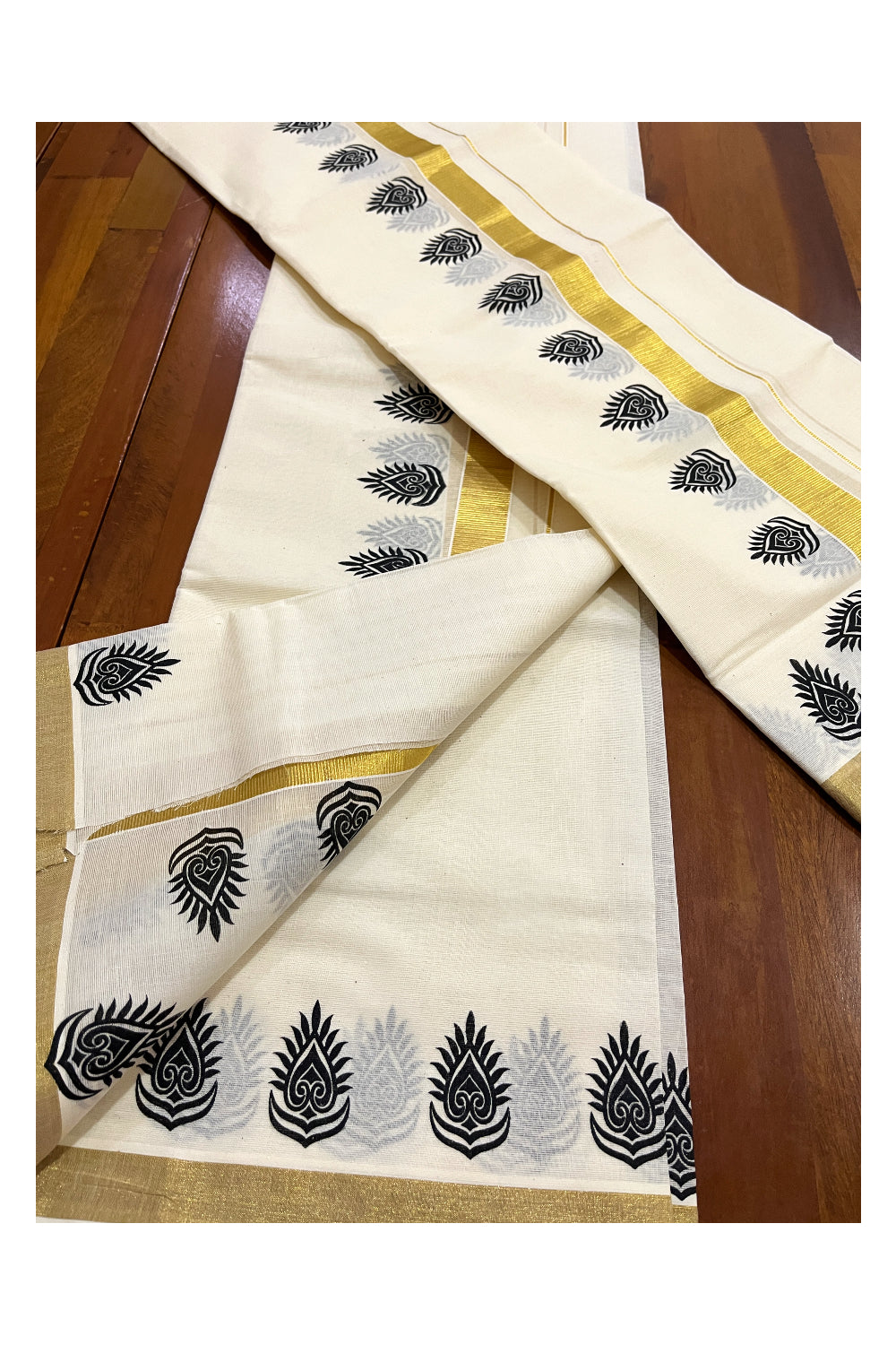 Kerala Cotton Kasavu Mundum Neriyathum Single (Set Mundu) with Black Block Printed Border 2.80 Mtrs