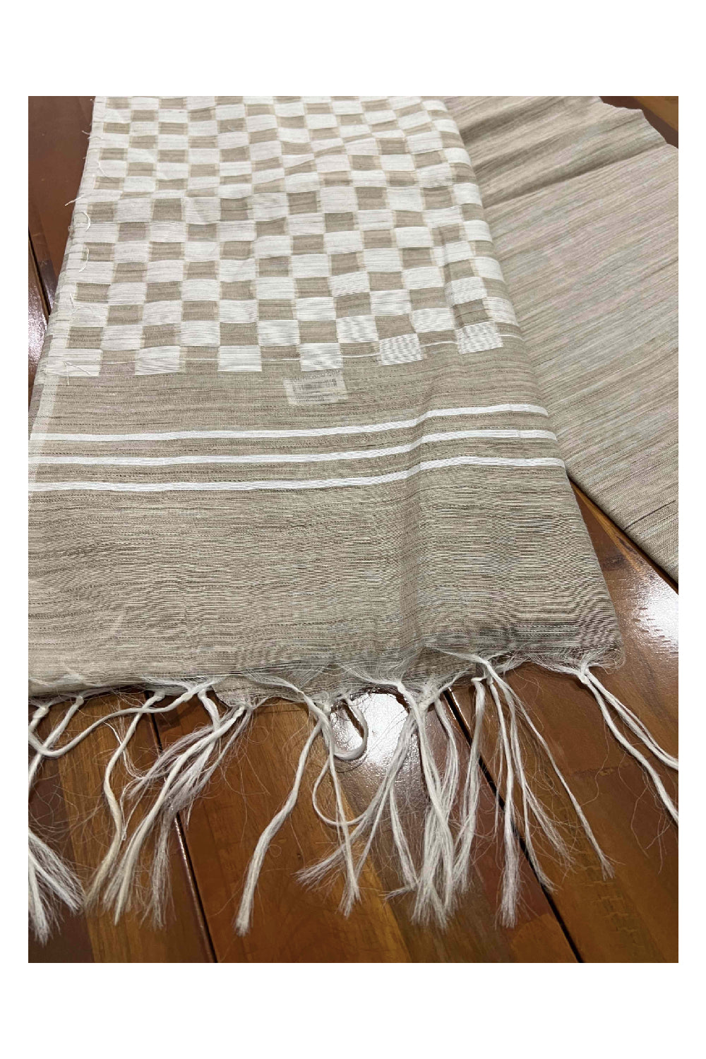 Southloom Cotton Light Brown Plain Saree with Checkered Pallu