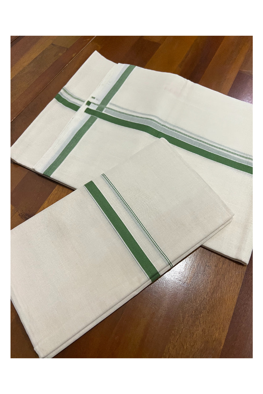 Southloom™ Premium Handloom Mundum Neriyathum (Set Mundu) with 0.5 inch Green Border (Weaver: Jaya)