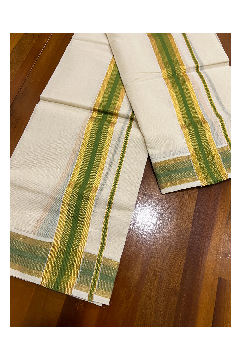 Kerala Cotton Mundum Neriyathum Single (Set Mundu) with Light Green and Kasavu Border 2.80 Mtrs
