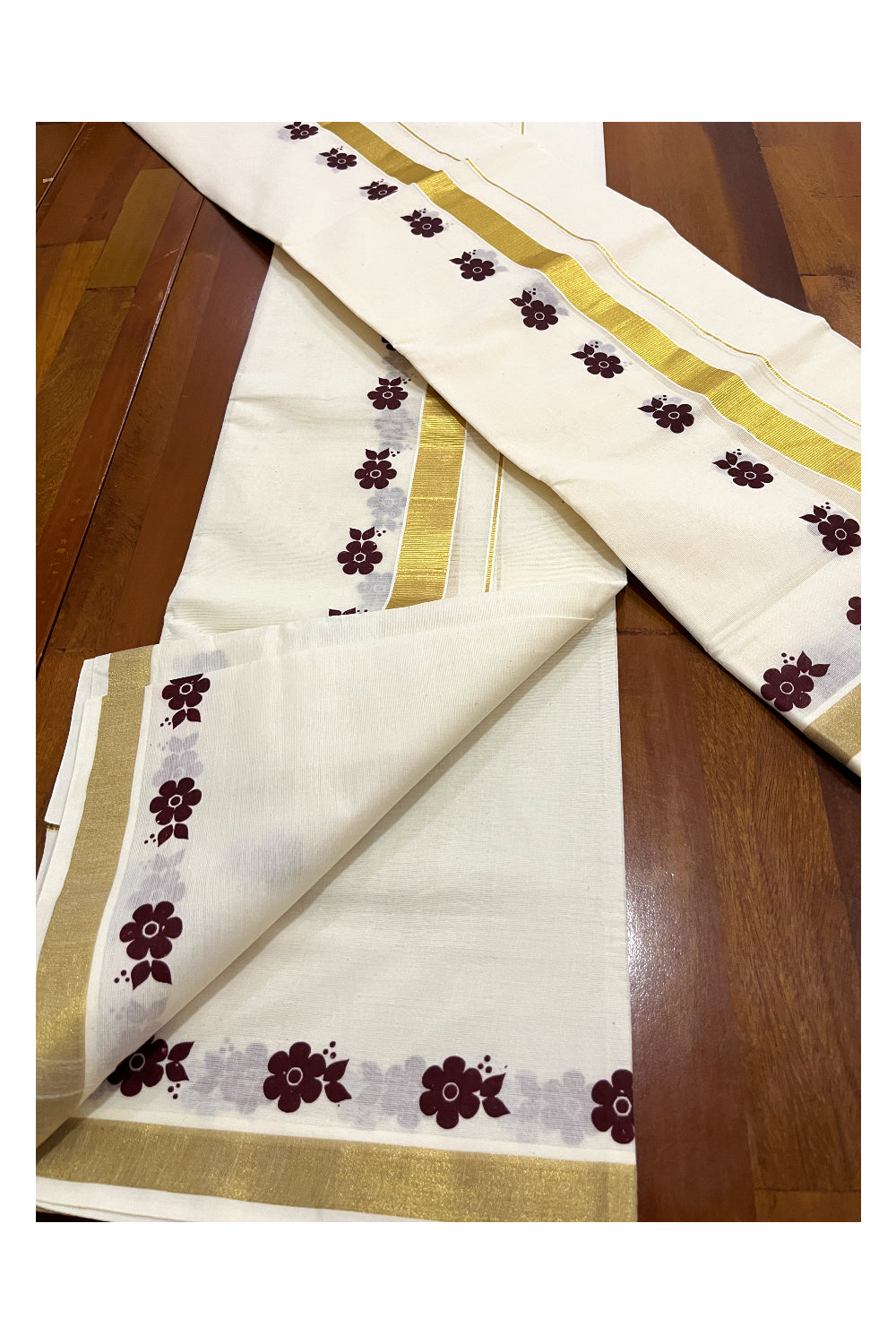 Kerala Cotton Kasavu Mundum Neriyathum Single (Set Mundu) with Brown Block Printed Border 2.80 Mtrs