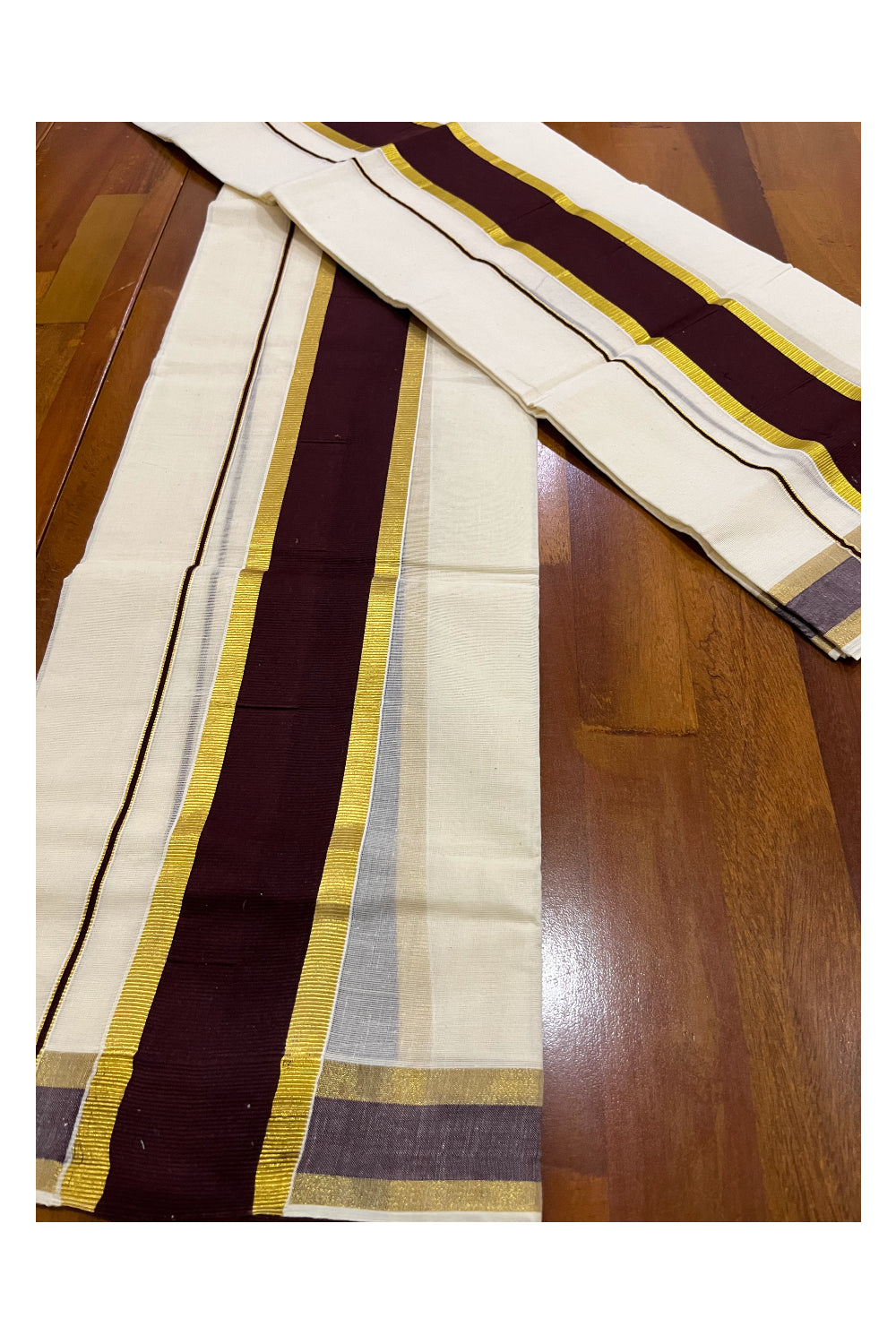 Pure Cotton Kerala Single Set Mundu (Mundum Neriyathum) with Brown and Kasavu Border 2.80 Mtrs