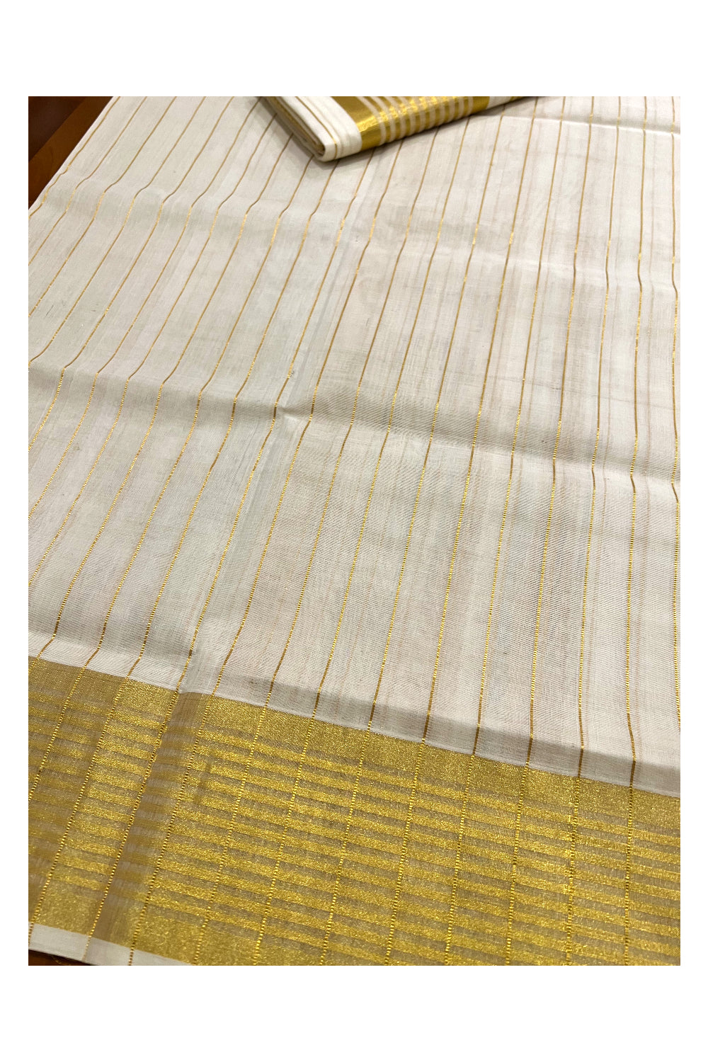 Southloom Handloom Premium Single Set Mundu (Mundum Neriyathum) with Kasavu Lines Across Body 2.80 Mtrs