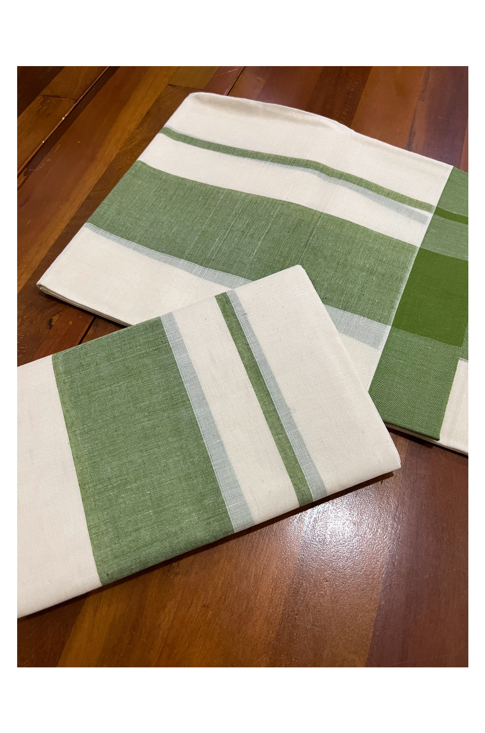 Pure Cotton Single Set Mundu (Mundum Neriyathum) with Green Border