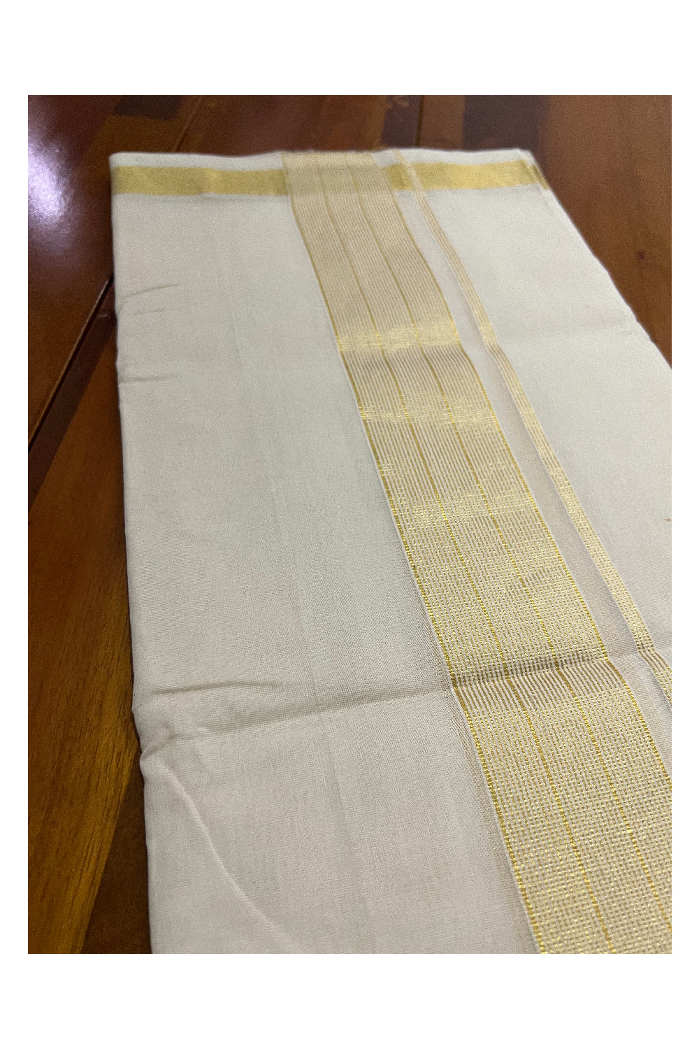 Southloom Premium Unakkupaavu Handloom Mundu with Kasavu Woven Border