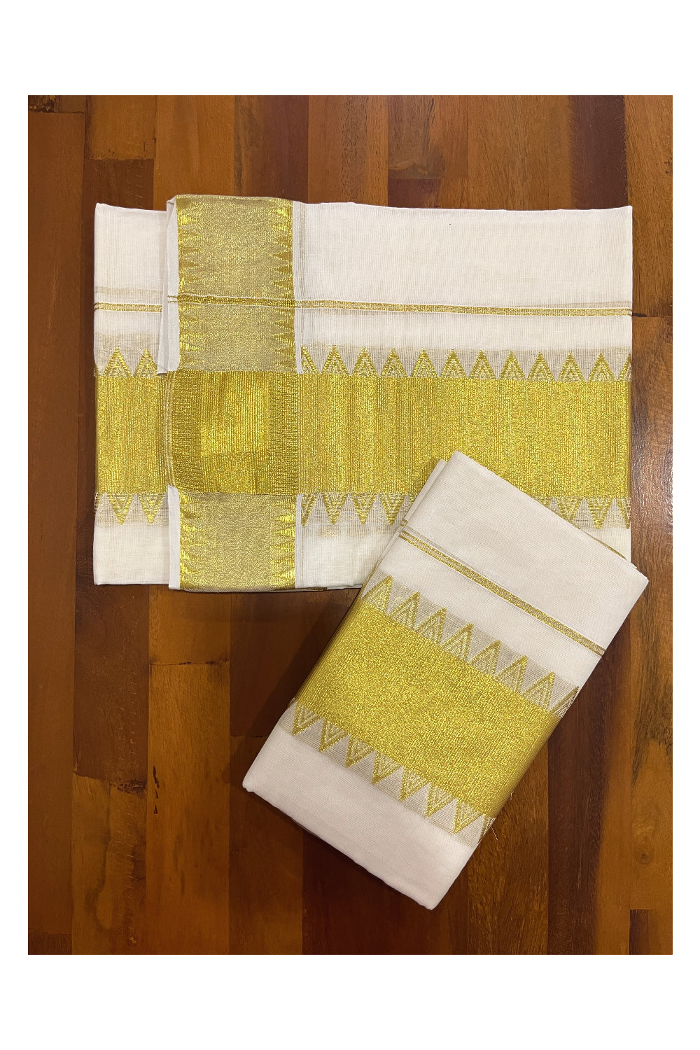 Kerala Cotton Mundum Neriyathum Single (Set Mundu) with Kasavu Temple Woven Border 2.80 Mtrs