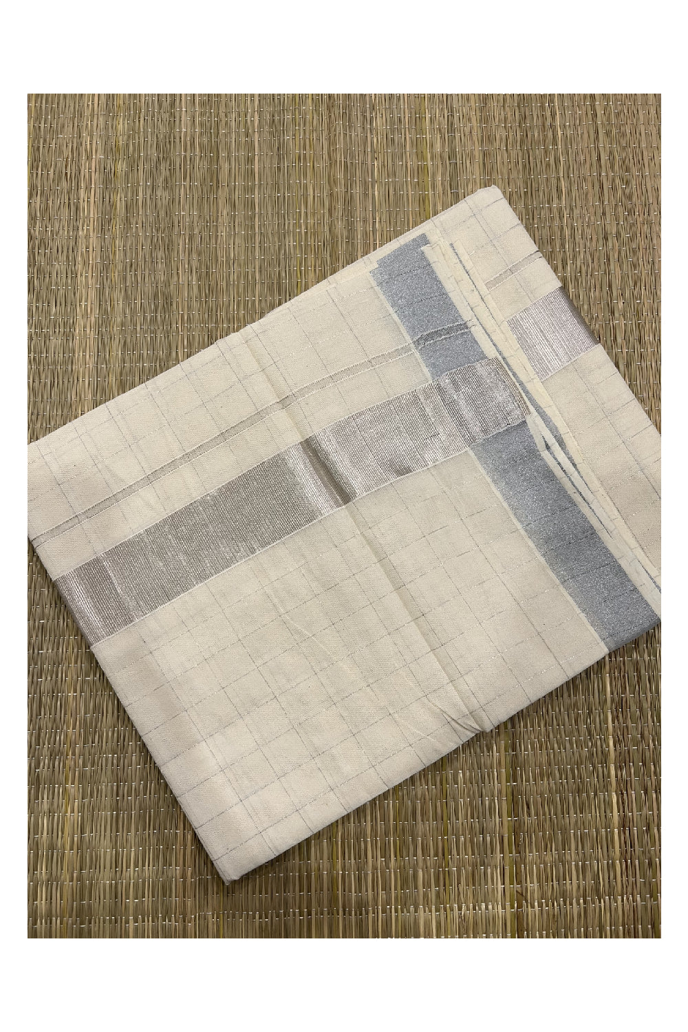 Stripes / Checks Design Kerala Saree