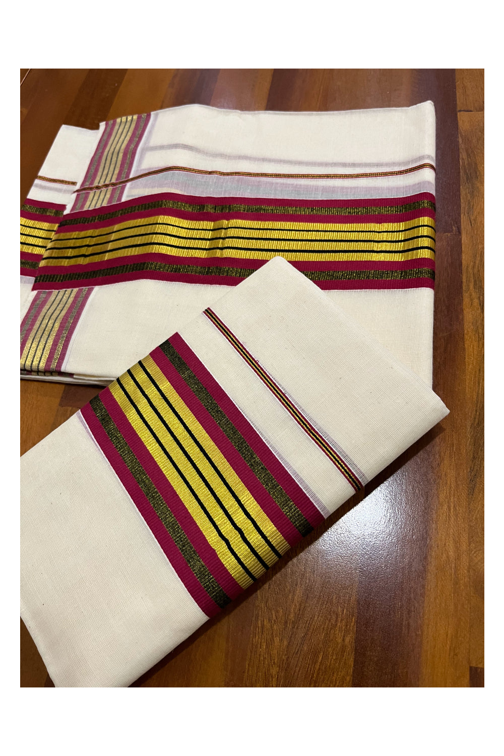 Pure Cotton Kerala Single Set Mundu (Mundum Neriyathum) with Maroon and Kasavu Border 2.80 Mtrs