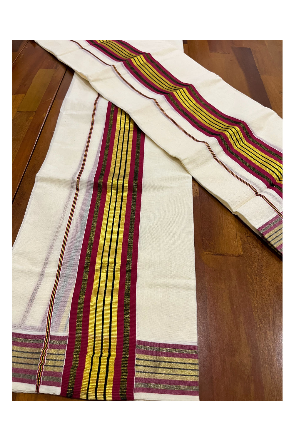 Pure Cotton Kerala Single Set Mundu (Mundum Neriyathum) with Maroon and Kasavu Border 2.80 Mtrs