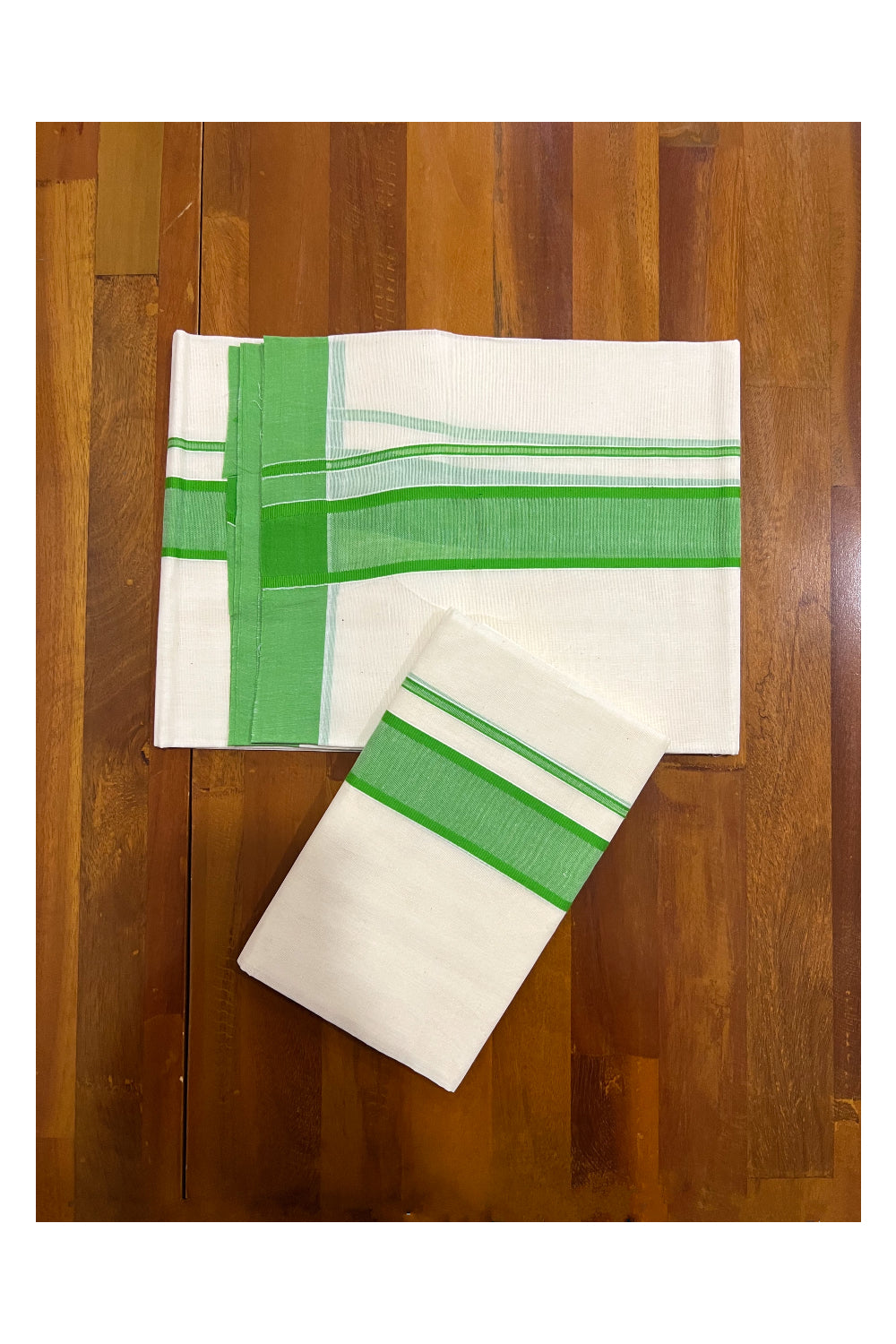 Kerala Cotton Mundum Neriyathum Single (Set Mundu) with Light Green Border