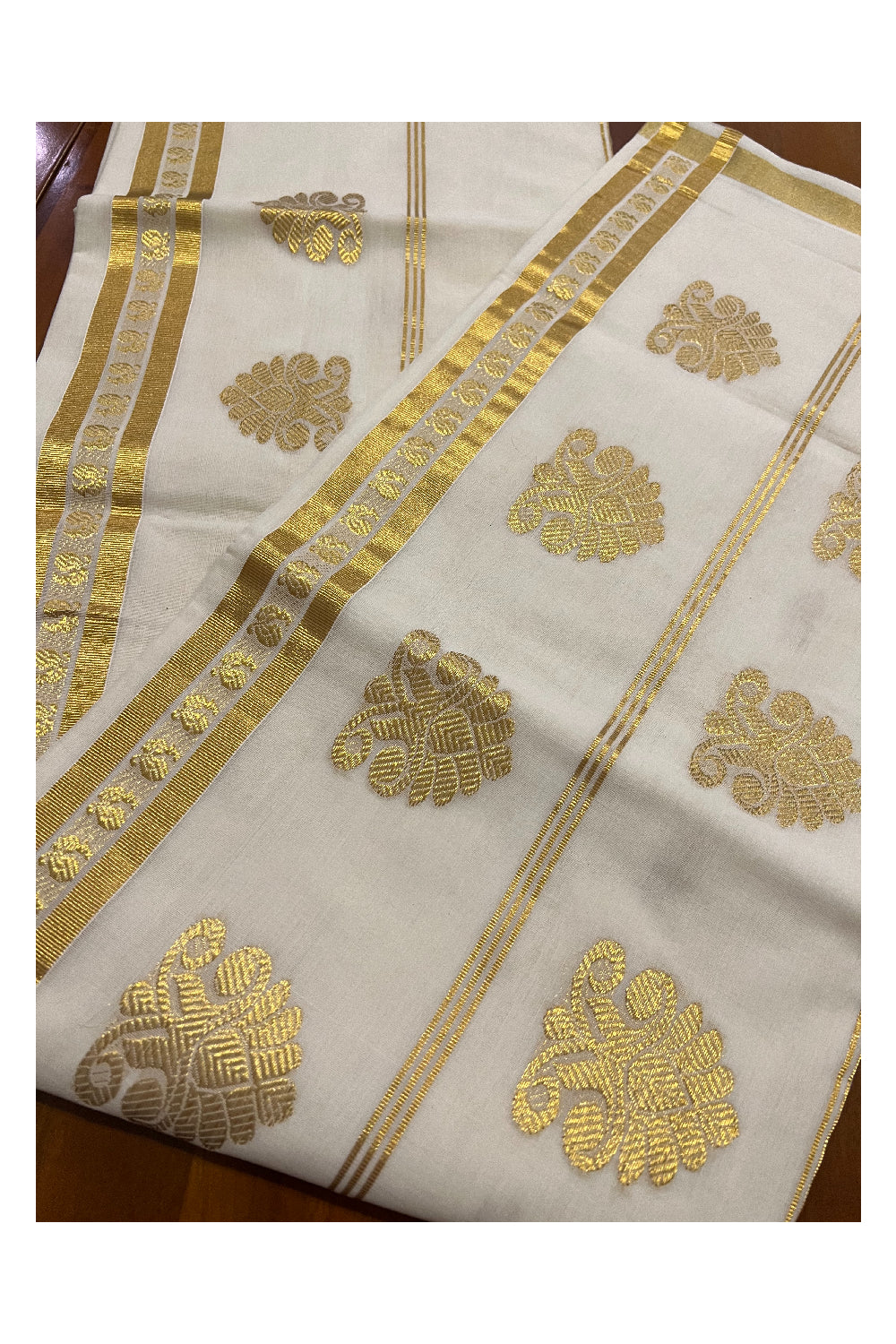 Southloom™ Original Handloom Cotton Kasavu Heavy Woven Work Saree