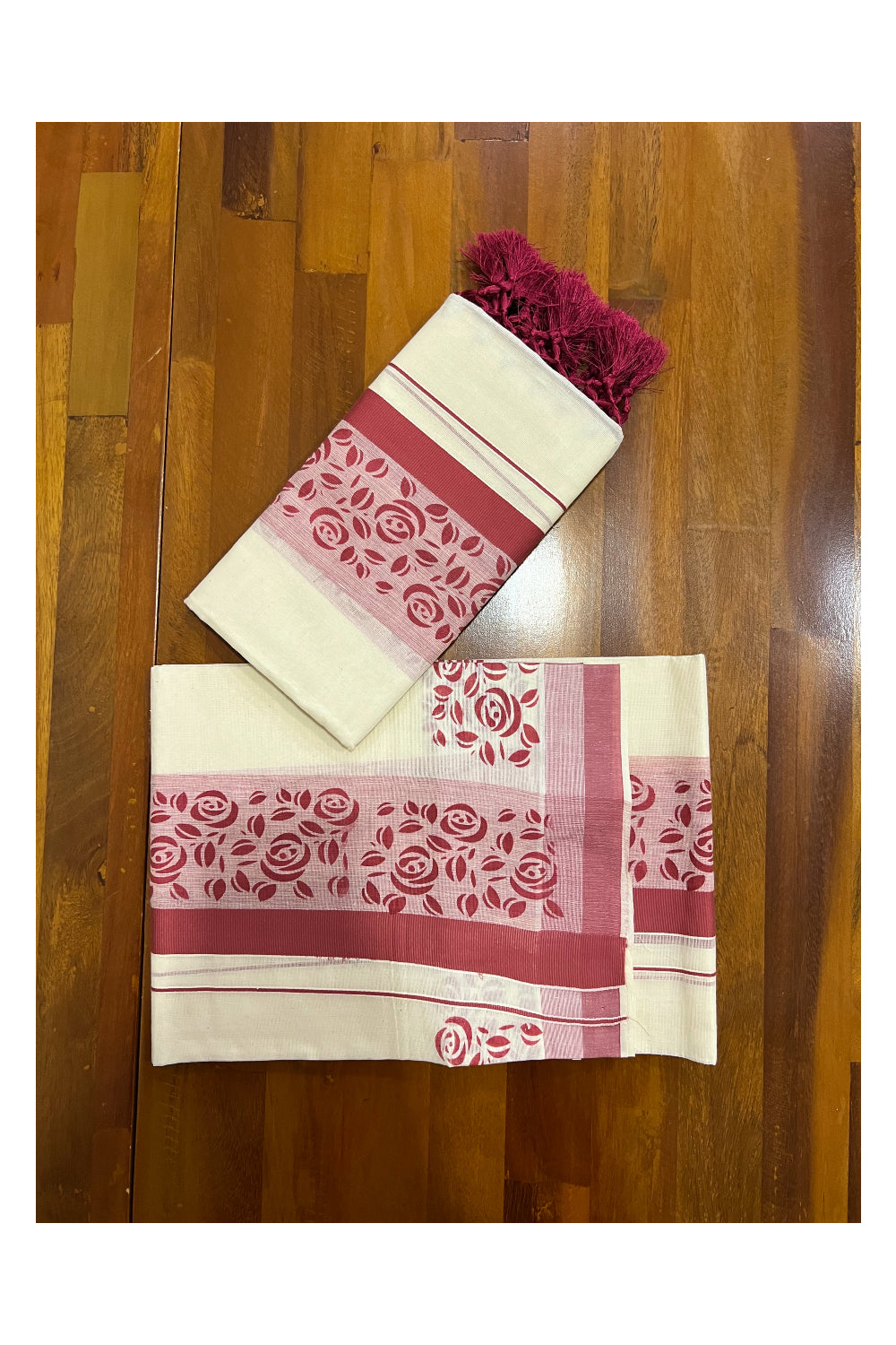 Kerala Cotton Mundum Neriyathum Single (Set Mundu) with Red Floral Block Print Border and Tassels Work