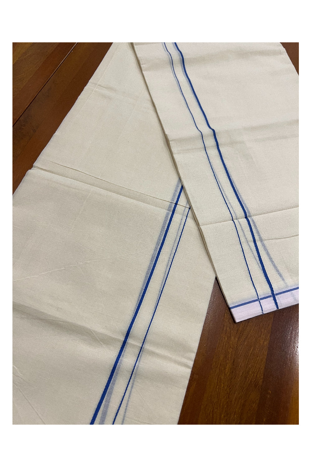 Kerala Cotton Mundum Neriyathum Single (Set Mundu) with Blue Eerkkil Kara