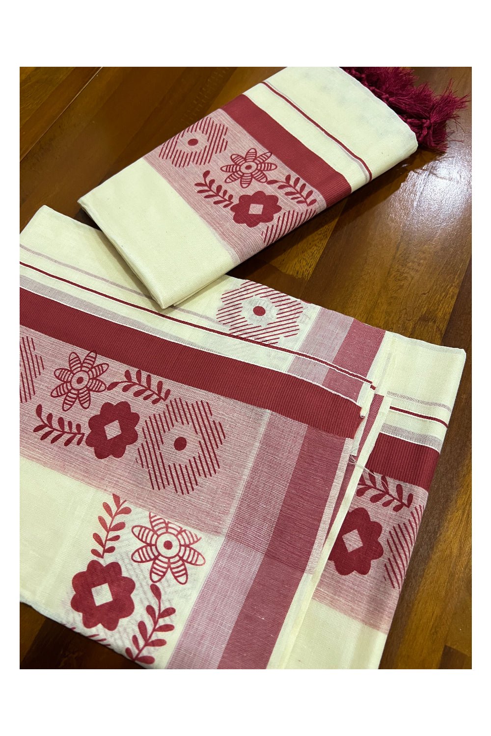 Kerala Cotton Mundum Neriyathum Single (Set Mundu) with Red Floral Block Print Border and Tassels Work