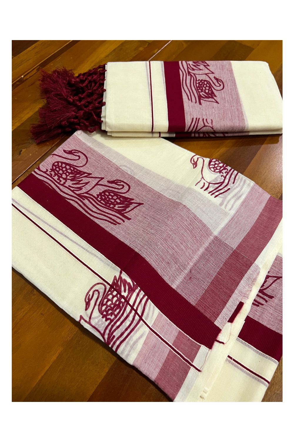 Kerala Cotton Mundum Neriyathum Single (Set Mundu) with Maroon Swan Block Print Border and Tassels Work